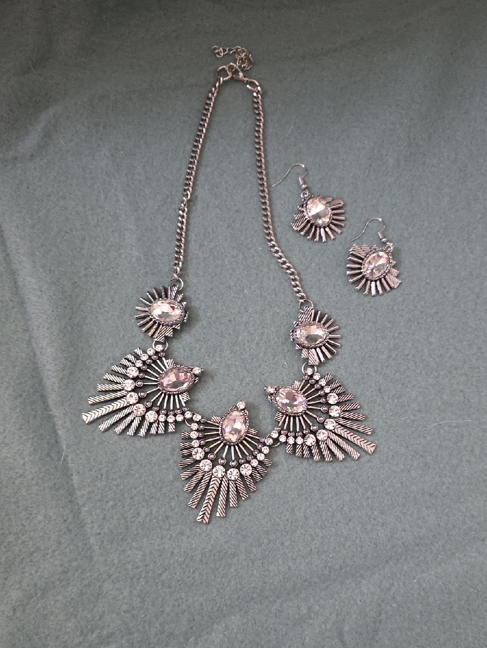 Silver-Tone Crystal Statement Necklace & Earring Set - Pink Accents (Paparazzi)